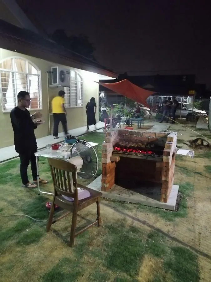 Homestay Malinja Bandar Baru Uda Johor Bahru 0*,  Malaysia