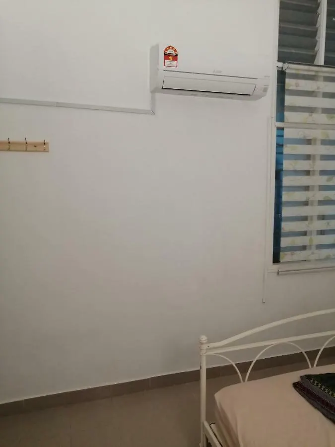 Homestay Malinja Bandar Baru Uda Johor Bahru Malaysia